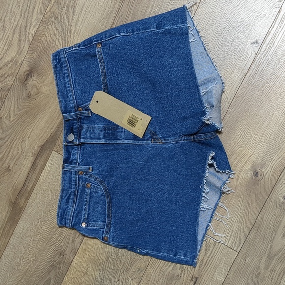 New Levi’s 501 Hand Distressed High Rise Cutoff Denim Shorts Men's size 30 - Picture 2 of 8